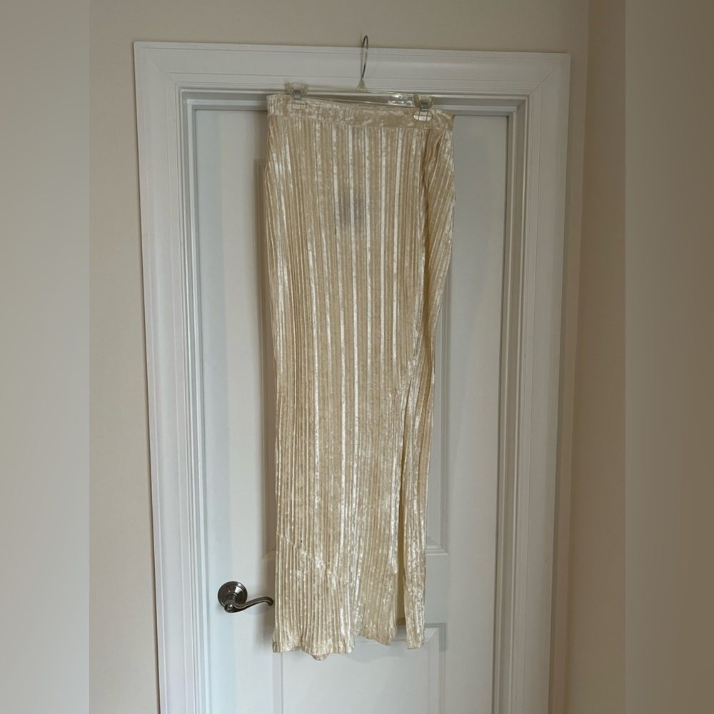 Maxi Skirt with high Slit